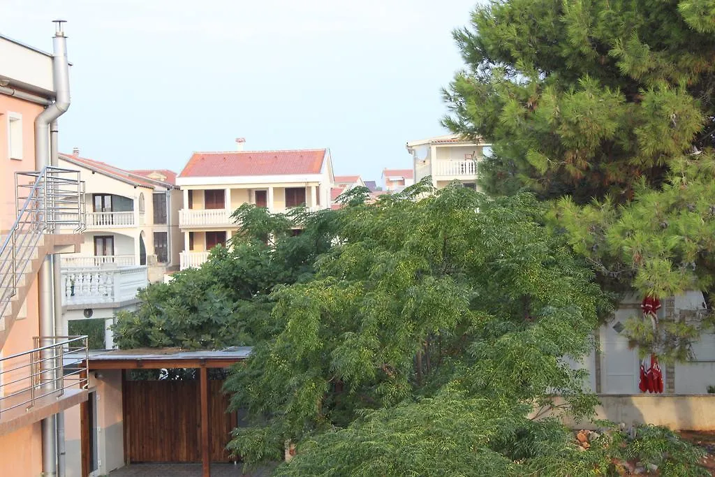 Apartments Villa Engeli Vir