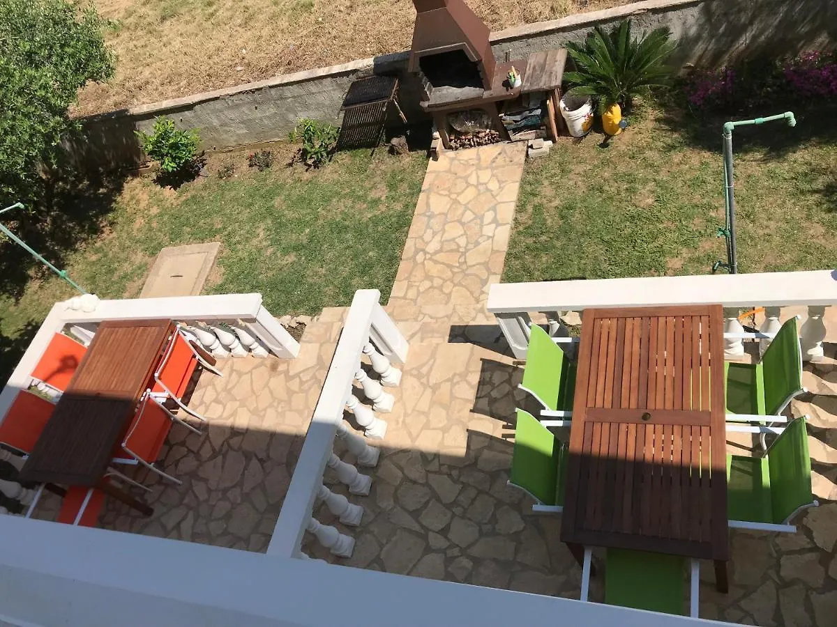 Apartments Villa Engeli Vir